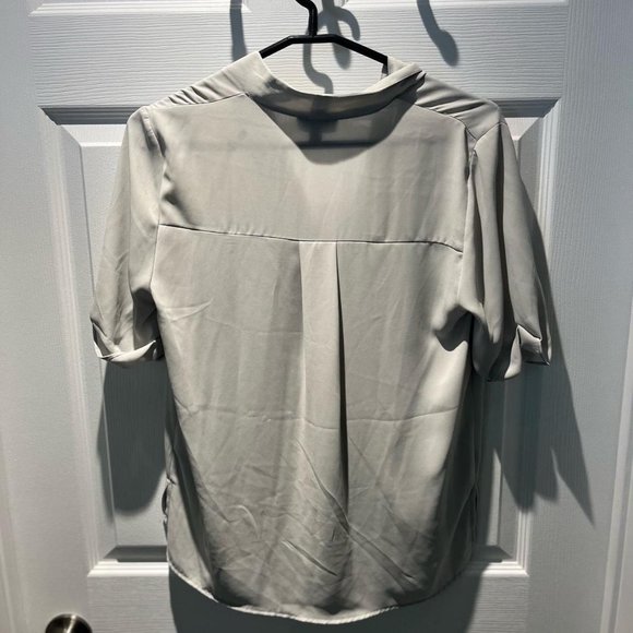 Cute Light Grey Blouse - Picture 2 of 3
